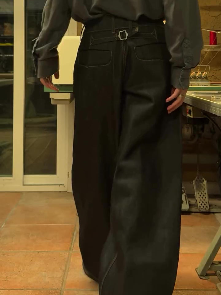 Pocket Detail Wide-Leg Jeans