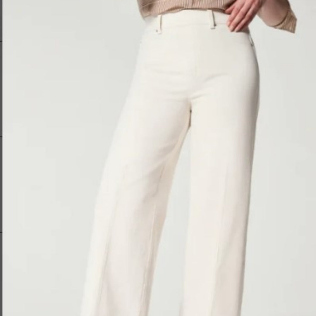 White High-Waist Flare Jeans