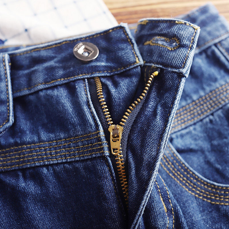 High-Waisted Relaxed Wide-Leg Jeans
