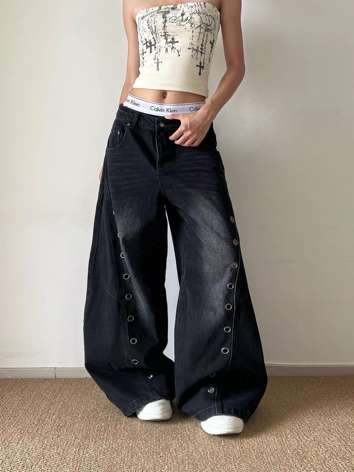 Eyelet Curved-Leg Jeans