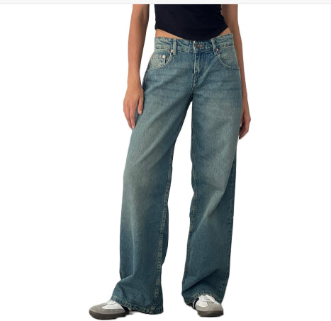 Relaxed High-Waisted Wide-Leg Jeans