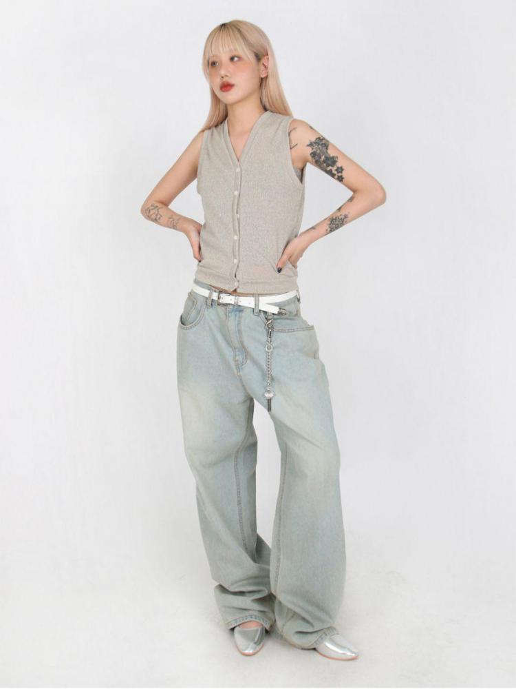 Floor-Length Baggy Jeans