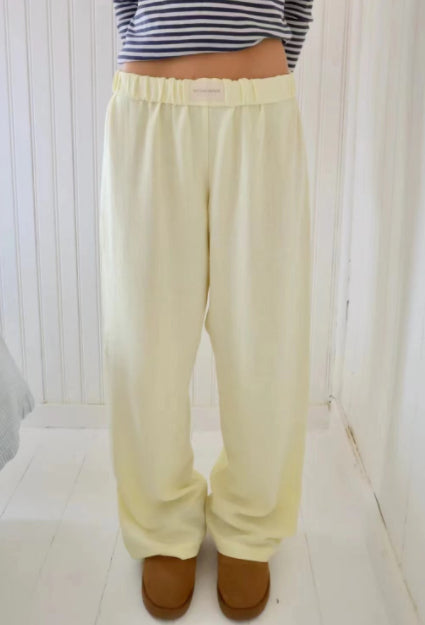 Relaxed Wide-Leg Pants