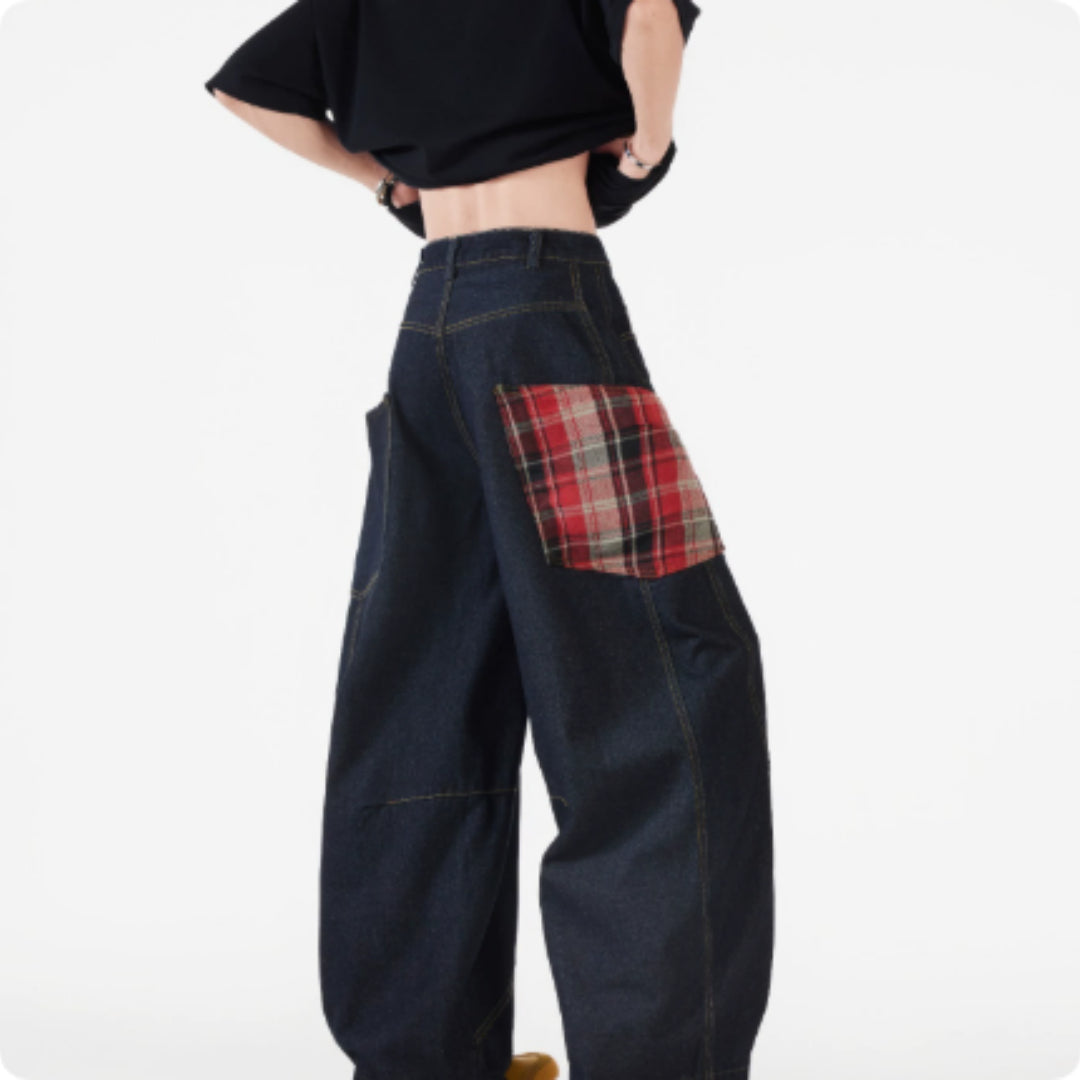 Relaxed Straight-Leg Jeans