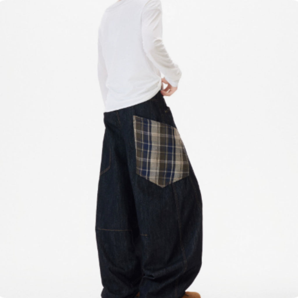 Relaxed Straight-Leg Jeans