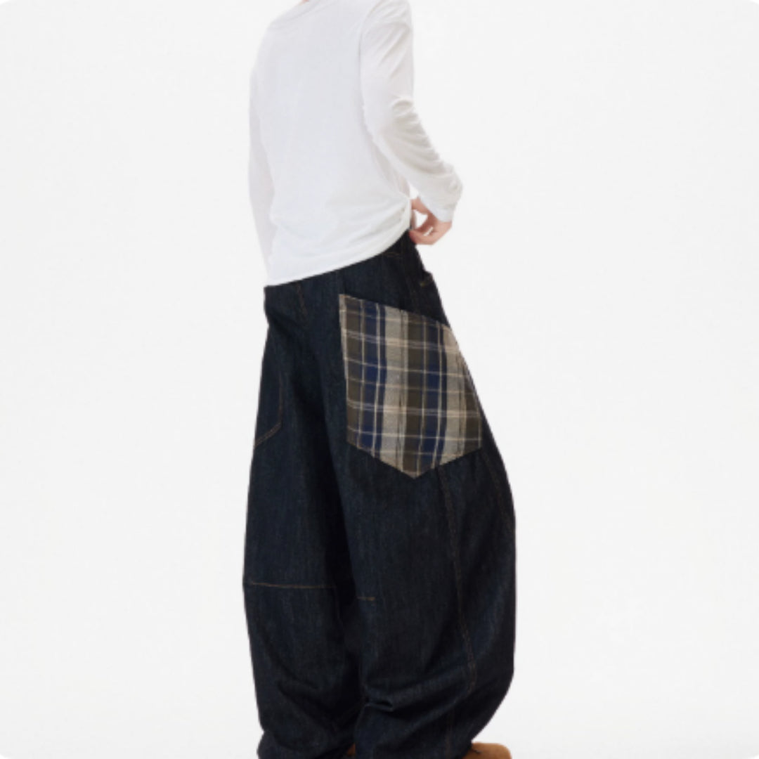 Relaxed Straight-Leg Jeans