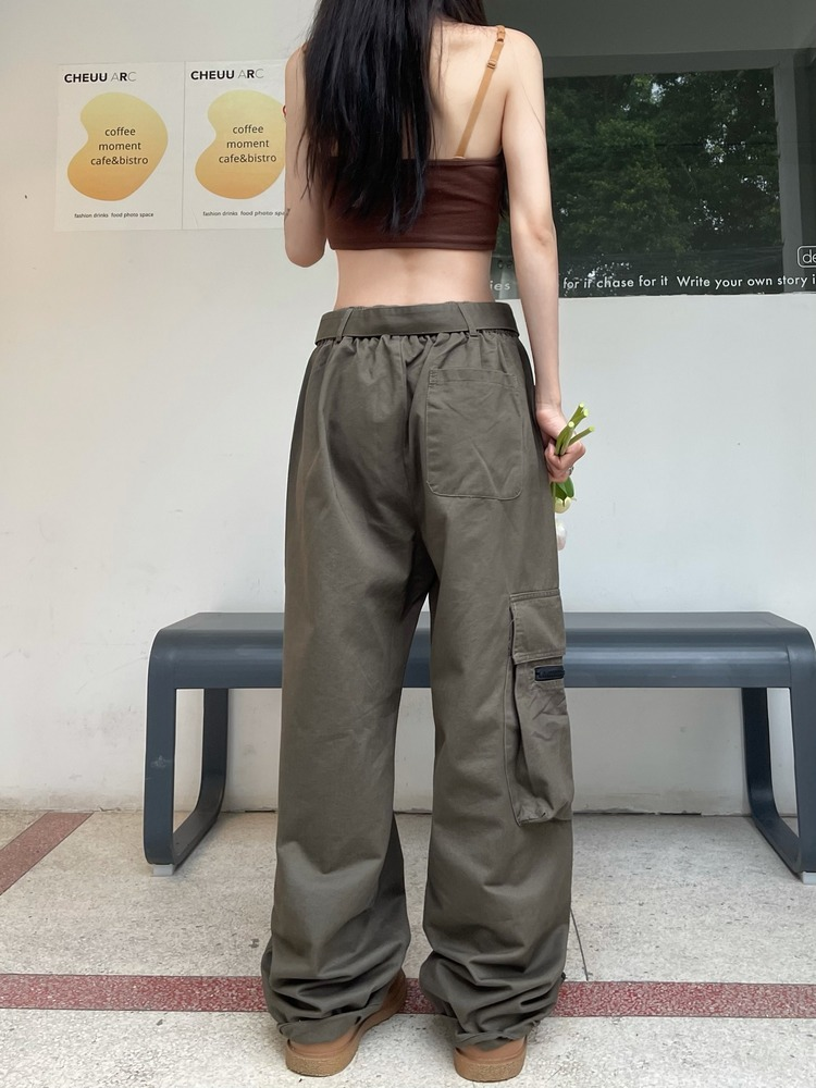 Relaxed Multi-Pocket Cargo Pants