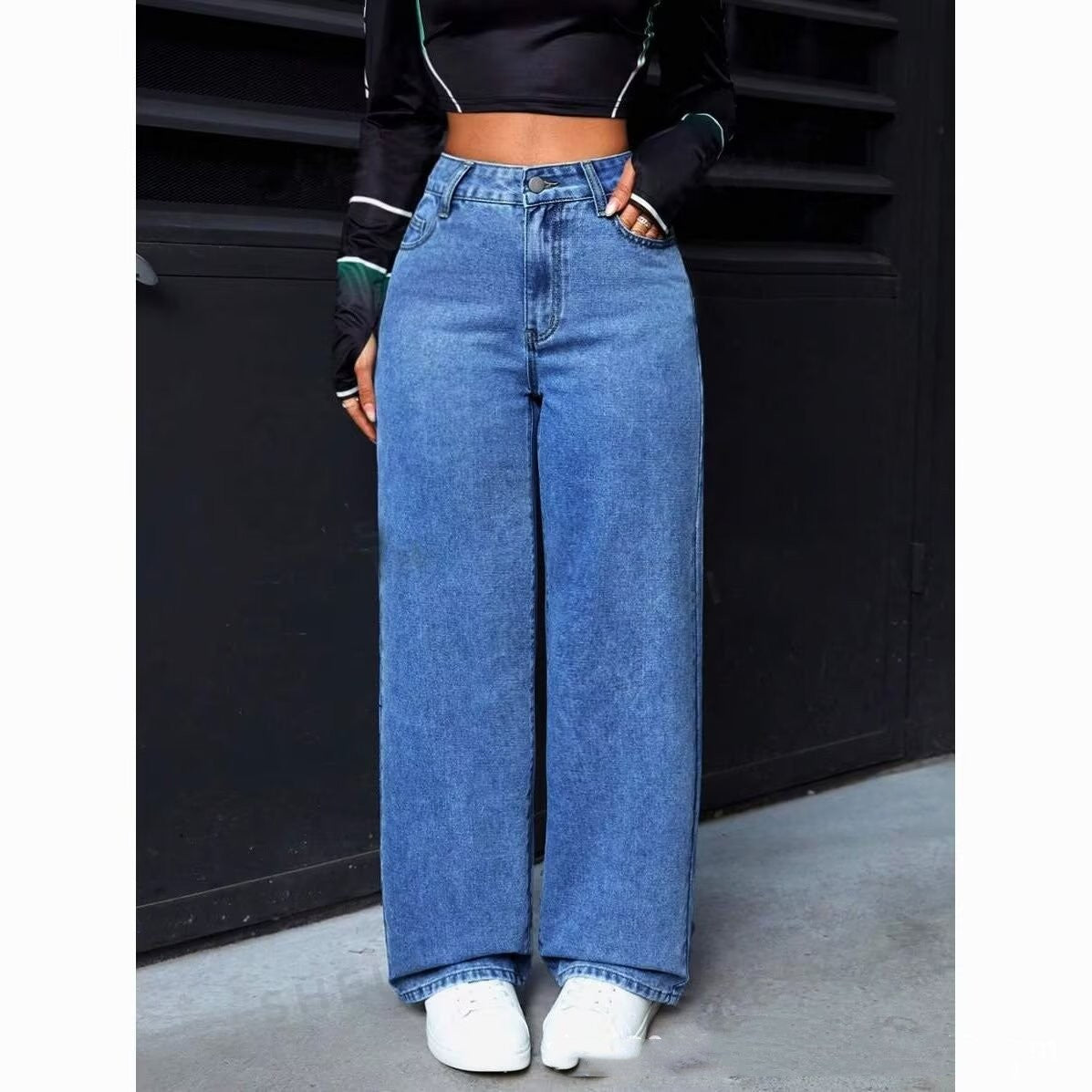 High-Waisted Relaxed Jeans