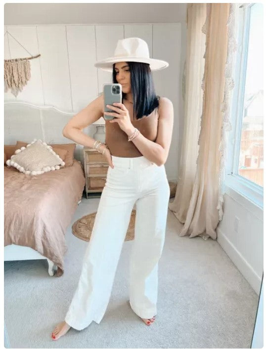 White High-Waist Flare Jeans